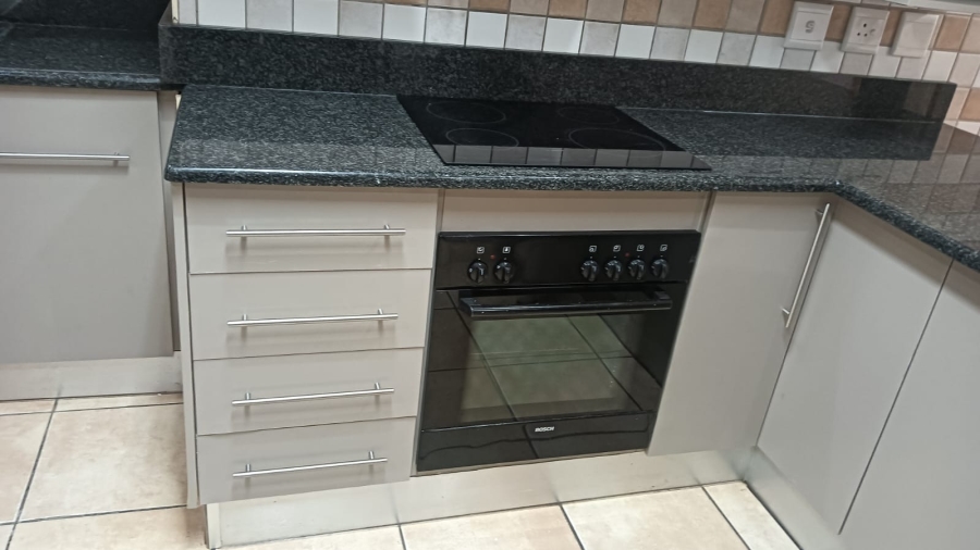 4 Bedroom Property for Sale in Beacon Bay Eastern Cape